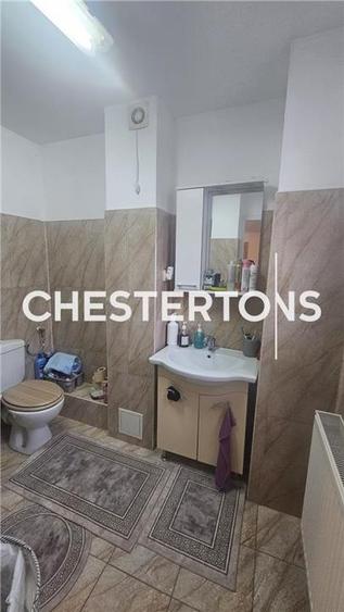 Apartament cu 4 camere decomandat, mobilat în Central