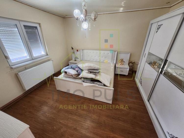 Casă individuală cu 5 camere cu Canalizare în Girocului