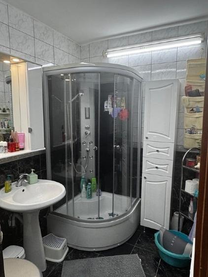 Apartament cu 2 camere semidecomandat în Tineretului
