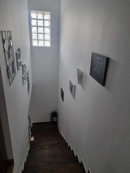 Casă cu 4 camere cu Teren 225 Mp în Domnești