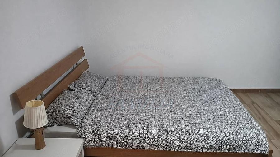 Garsonieră decomandată în Micro 20