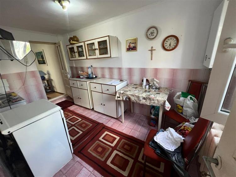 Casă cu 2 camere cu Canalizare în Unirii
