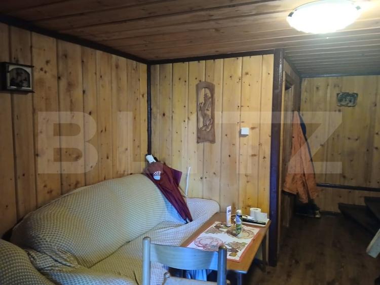 Casă individuală cu 6 camere cu Teren 1100 Mp în Vadu Negrilesei
