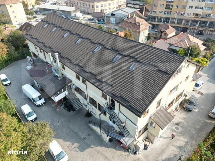 Spațiu comercial, de 2,800 mp, în Central