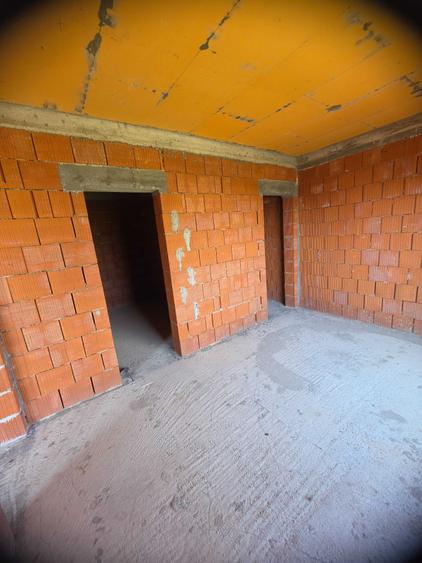Casă cu 4 camere în Cheriu