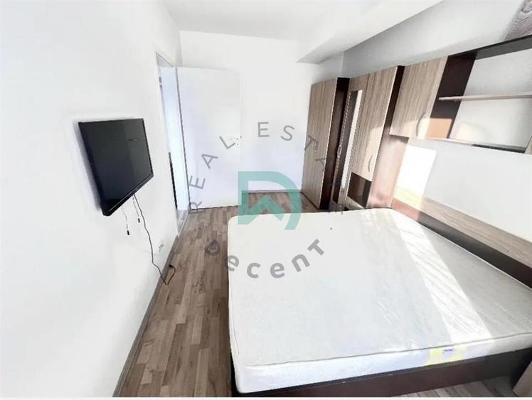 Apartament cu 2 camere semidecomandat în Răcădău