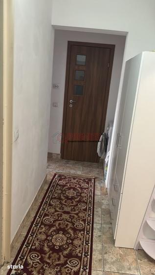Apartament cu 3 camere decomandat în Berceni