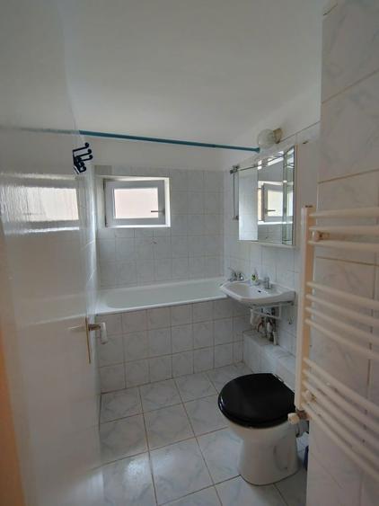 Apartament cu 2 camere semidecomandat în Cantemir