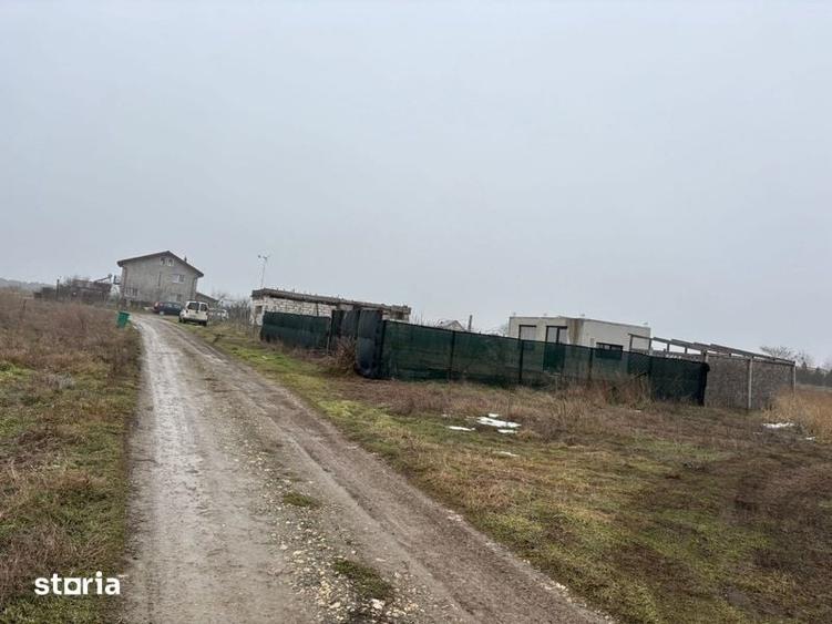 Teren de 305 mp, în Central