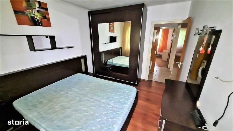 Apartament cu 3 camere semidecomandat în Timișoara