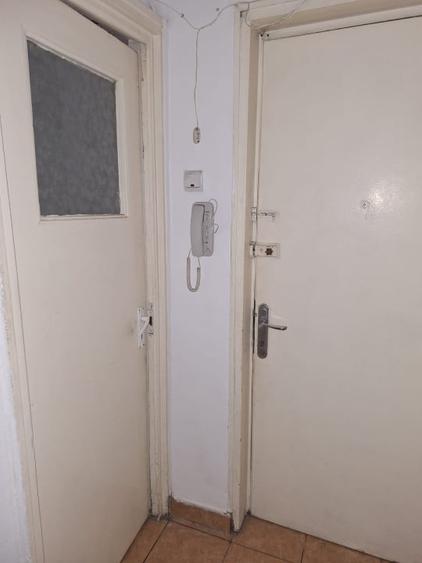 Apartament cu 2 camere semidecomandat în Titulescu