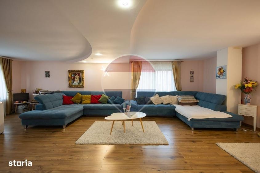 Casă cu 4 camere cu Teren 1007 Mp în Vad