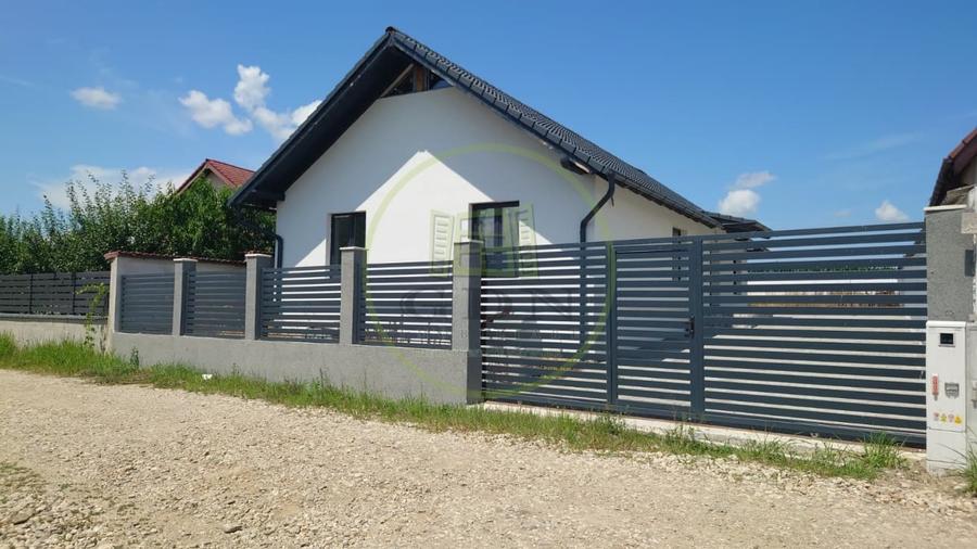 Casă individuală cu 4 camere cu Teren 500 Mp în Șura Mică