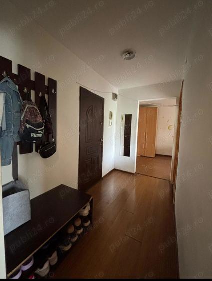 Apartament cu 2 camere decomandat în Ghiroda