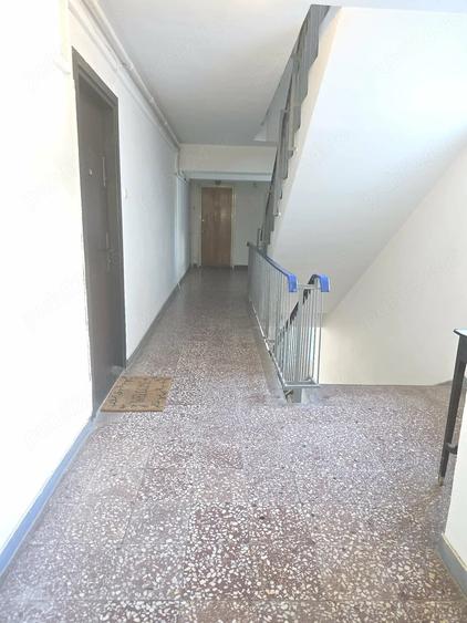 Apartament cu 2 camere semidecomandat în 1 Mai