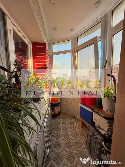 Apartament cu 4 camere decomandat în Exterior Vest