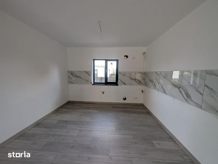 Casă cu 4 camere cu Teren 400 Mp în Hemeiuș
