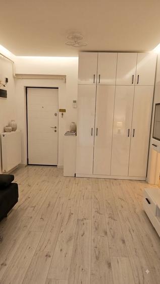 Apartament semidecomandat în Central