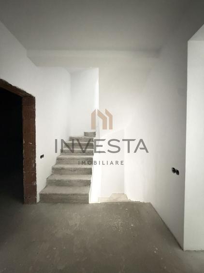 Duplex cu 5 camere cu Canalizare în Andrei Mureșanu