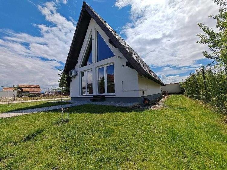 Casă cu 3 camere cu Teren 400 Mp în Hărman