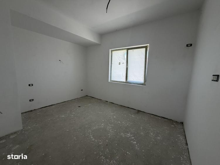 Casă cu 4 camere în Domnești