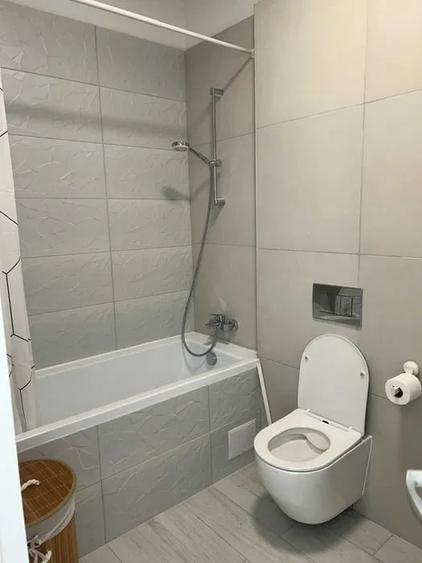 Apartament cu 2 camere decomandat, mobilat în Băneasa