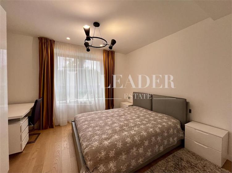 Apartament cu 3 camere semidecomandat, mobilat în Barbu Văcărescu
