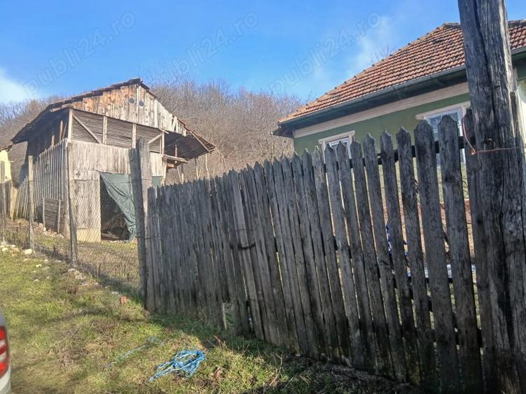 Casă cu Teren 1080 Mp în Blăjani