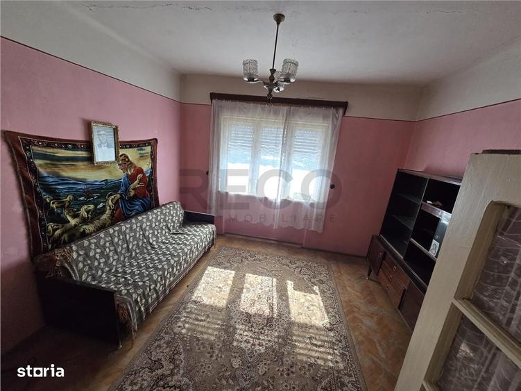 Casă cu 3 camere cu Teren 227 Mp în Central
