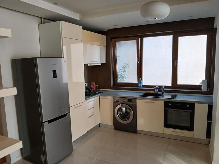 Apartament cu 3 camere decomandat în Gilău