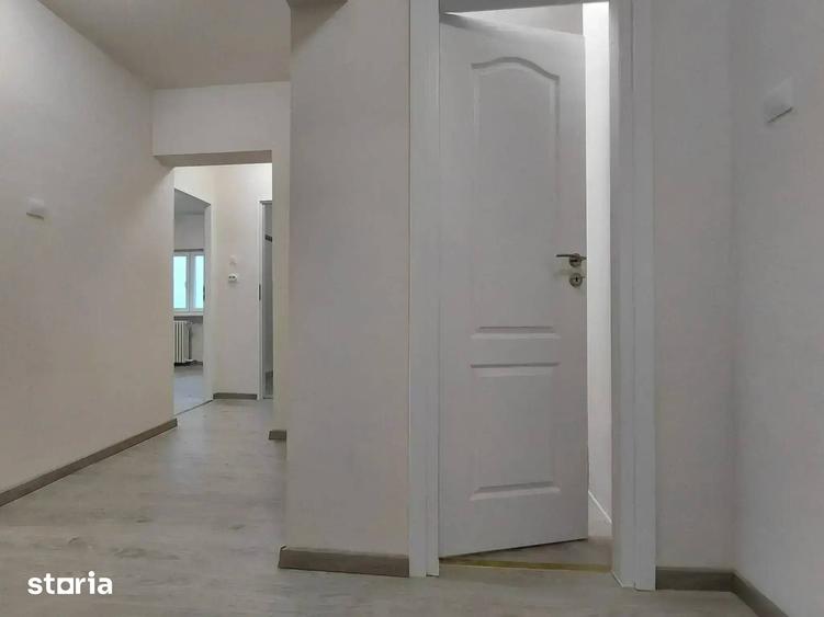 Apartament cu 3 camere decomandat în Ferentari