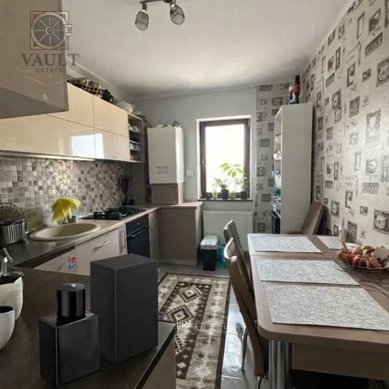 Apartament cu 3 camere decomandat, mobilat în Haliu