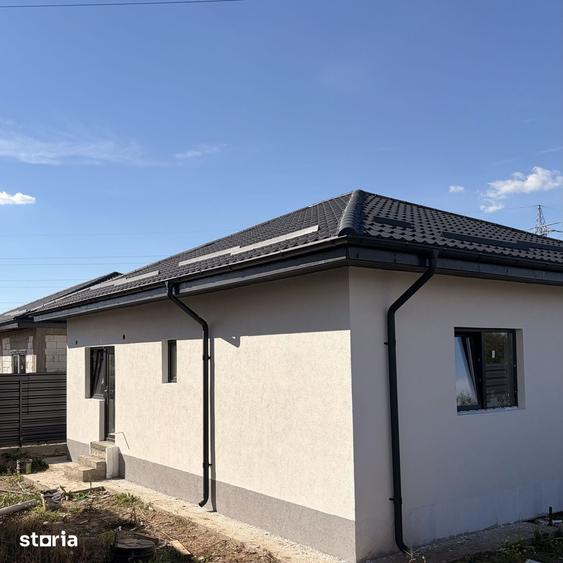 Casă cu 3 camere cu Teren 300 Mp în Central