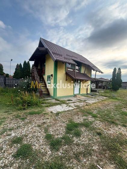 Casă individuală cu 3 camere cu Canalizare în Mărăcineni