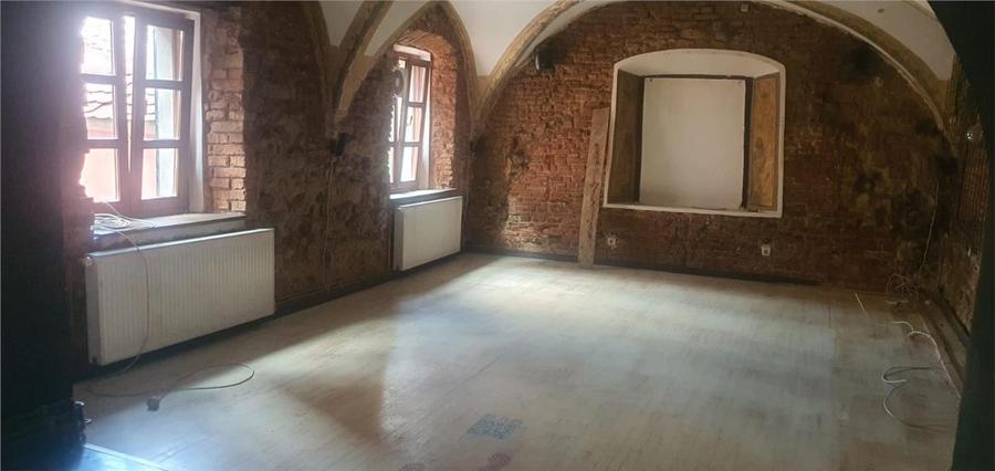 Spațiu comercial, de 70 mp, în Ultracentral