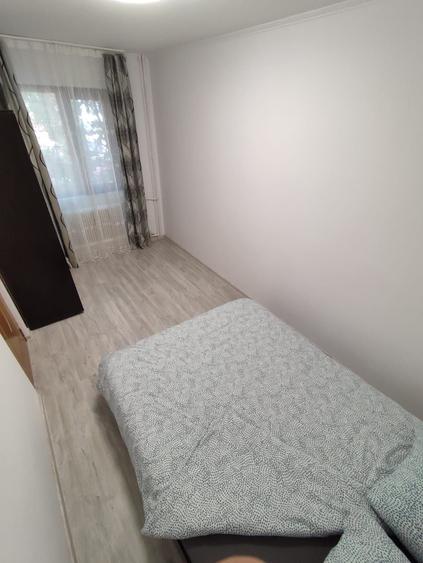 Inchiriez apartament pt.perioada anului scolar/universitar zona Ciresica - 2