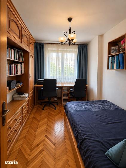 Apartament cu 3 camere semidecomandat în Dristor