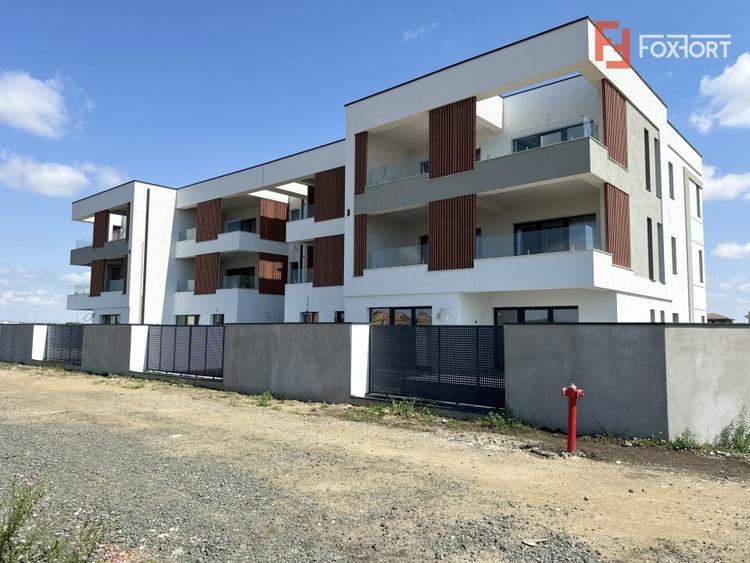 COMISION 0% Apartament cu 3 camere si terasa de 25 mp, etaj 1 - Torontalului - 16
