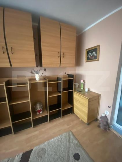 Garsonieră decomandată, mobilată în Micro 21