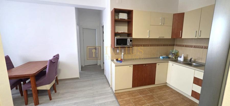Apartament cu 3 camere decomandat, mobilat în Torontalului