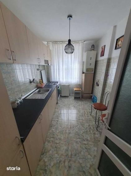 Apartament cu 2 camere decomandat în Precista