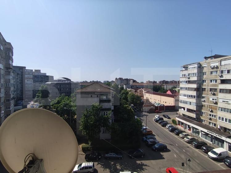 Apartament cu 4 camere, 88 mp, etaj intermediar, pe B-dul Dacia - 17