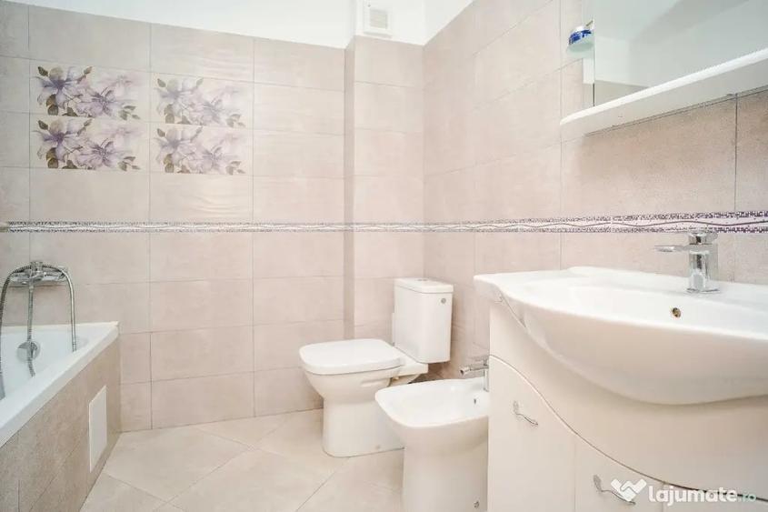 Apartament cu 3 camere decomandat în Rediu