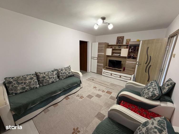 Apartament 2 camere, etaj 2 - zona Cetate - 2