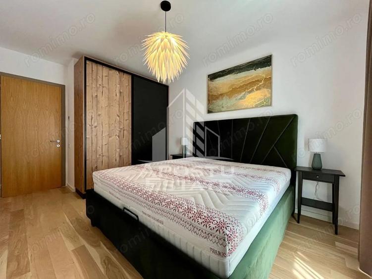 Apartament cu 3 camere semidecomandat în Circumvalațiunii