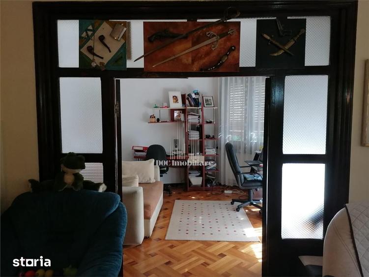 Apartament cu 3 camere semidecomandat în Cișmigiu
