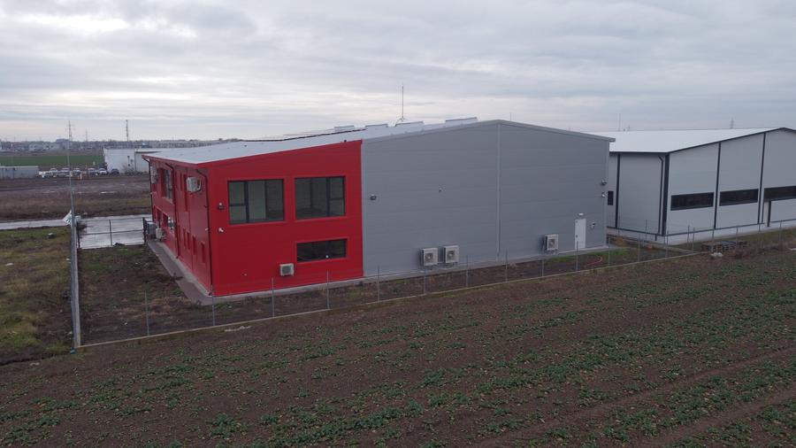 Spațiu industrial, de 900 mp, în Vest