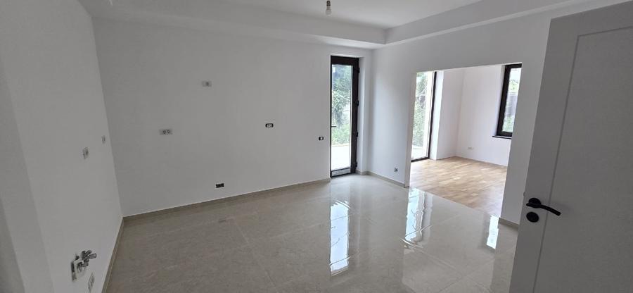 Duplex cu 5 camere cu Teren 227 Mp în Central
