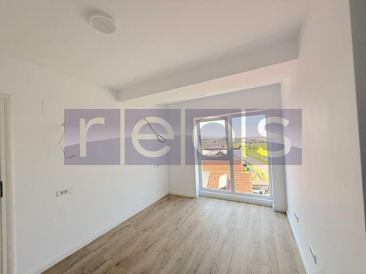 Apartament cu 3 camere, mobilat în Băneasa