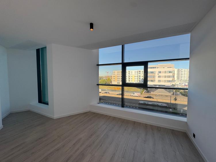 Apartament cu 4 camere decomandat, mobilat în Pipera